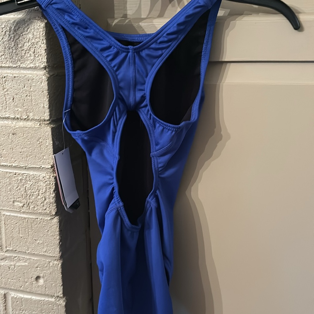 TYR RVA Swimsuit - Picture 6 of 6